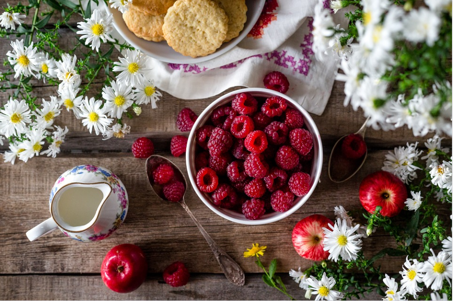 breakfast table